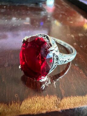 Vintage Filigree Sterling and Garnet Ring 8